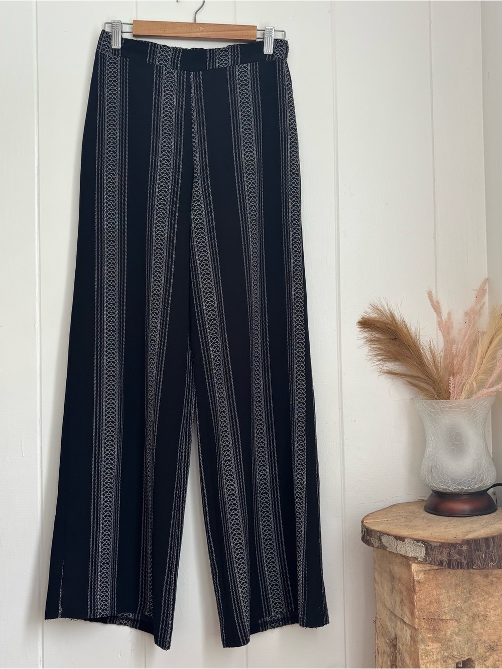 Sky and Sparrow Black Wide-Leg Pants with White Vertical Stripes